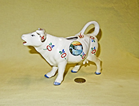 German Niagara Falls souvenir cow creamers