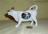 Souvenir cow creamer