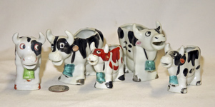 Multicolored 2 leg Japanese cow creamers