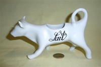 Porcelaine du Berry white cow creamer