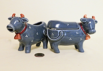 Blue Otagiri cow creamer and sugar