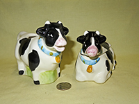 Brazilian Holstein cow creamer & sugar