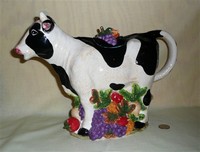 Signature Home holstein teapot