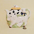 pig/cow/cat teapot stack